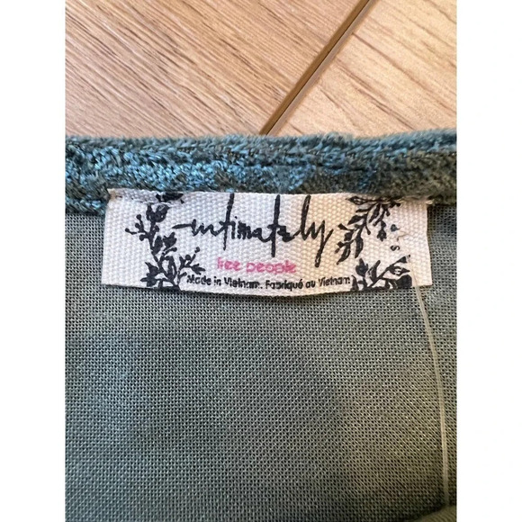 Free people ALL NIGHT VELVET TUNIC - Picture 8 of 10